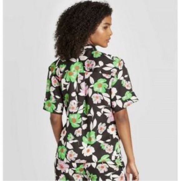 Who What Wear Floral Wrap Blouse - Picture 2 of 6